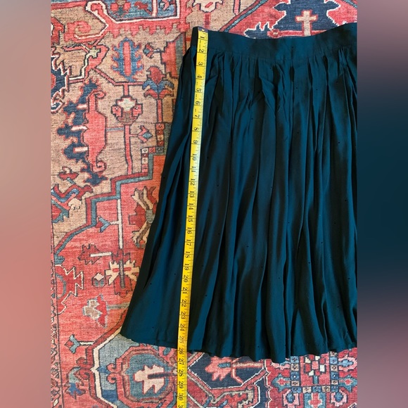 French Brand Cuisse De Grenouille Blouse and Skirt Set. - Picture 14 of 16